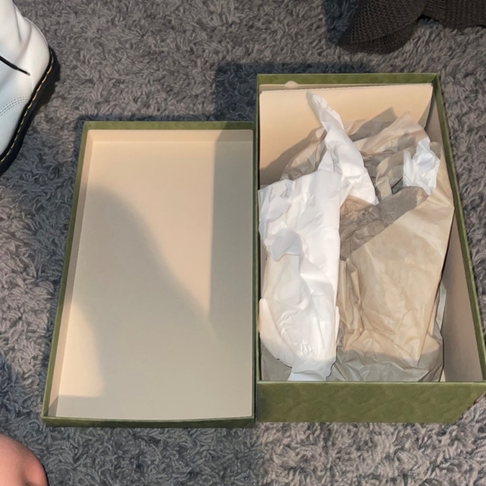 Gucci box - Picture 2 of 3